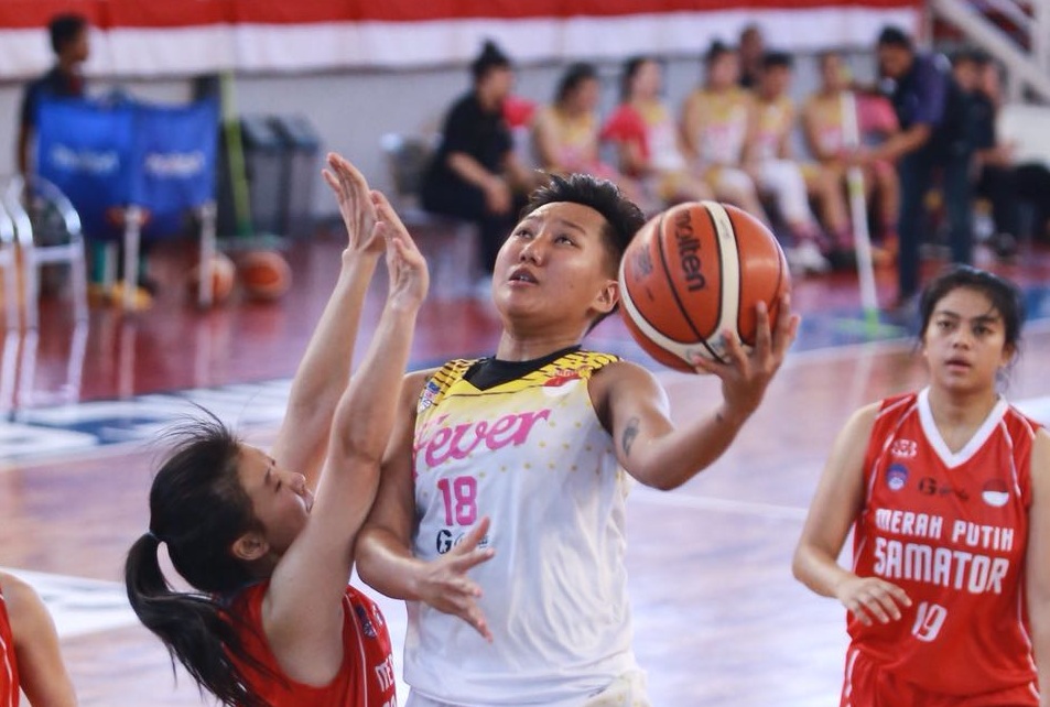 SURABAYA FEVER AMANKAN TIKET FINAL